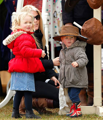 Isla and Savannah Phillips in warm clothes