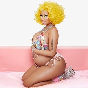 Nicki Minaj announces she is pregnant