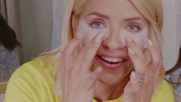 holly-willoughby-eye-mask