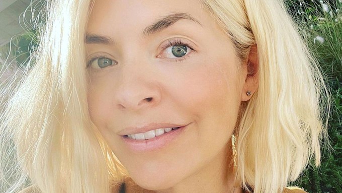 Holly Willoughby Shares Intimate New Selfie And Fans Are In Love Hello