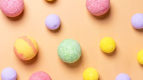7 best bath bombs for a relaxing and luxurious bathtime