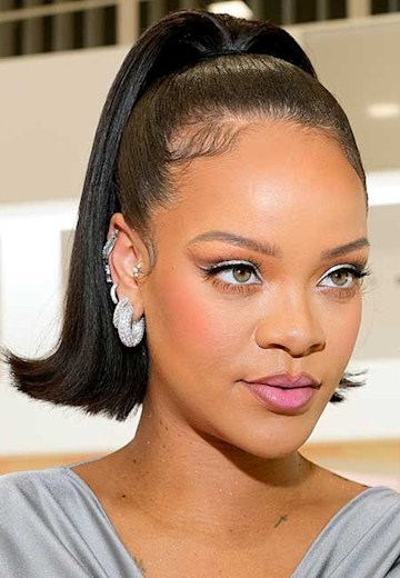 rihanna with piercings