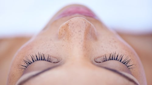 What exactly is a lash lift? Here's everything you need to know