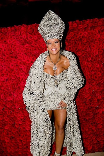 Rihanna Pope outfit 