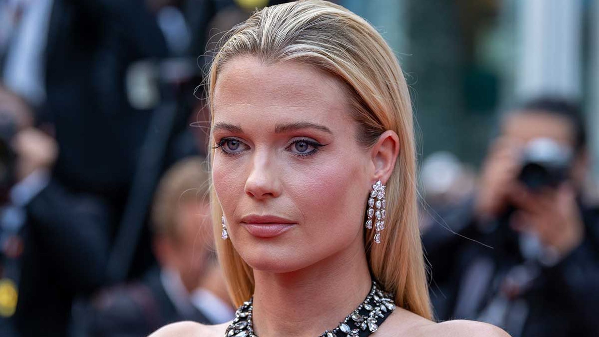 Princess Diana S Niece Lady Eliza Spencer Stuns In Figure Hugging Gym Leggings Hello