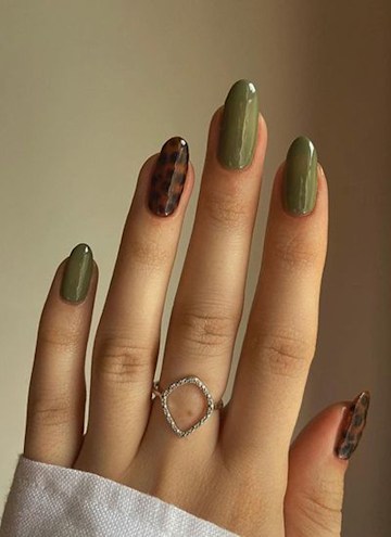 Mylee Khaki Manicure