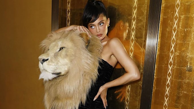 Kylie Jenner Wearing Schiaparelli Lion Dress