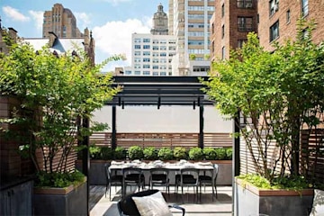 Anne-Hathaway-penthouse-terrace