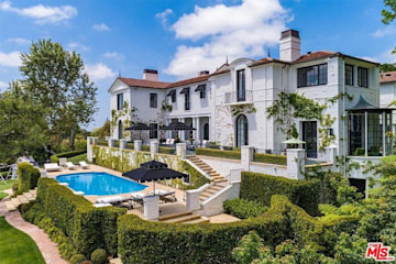 Spice Girls manager Simon Fuller sells his incredible Bel-Air estate ...