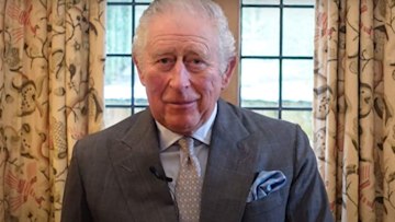 Prince Charles films inside beautiful vintage living room with Duchess ...