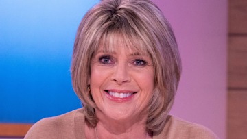 ruth-langsford-cleaning