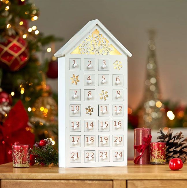 Light-Up Christmas Village Decoration with 24 Small Pull-Out Drawers for Gift SA Products LED Wooden Advent Calendar Treats Sweets Reusable Battery-Operated Decor with Houses & Reindeer Design 