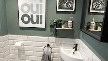 Bathroom-black-taps-DIY
