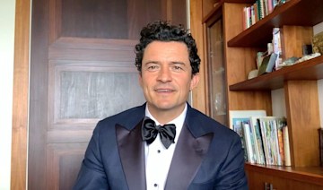 orlando-bloom-office