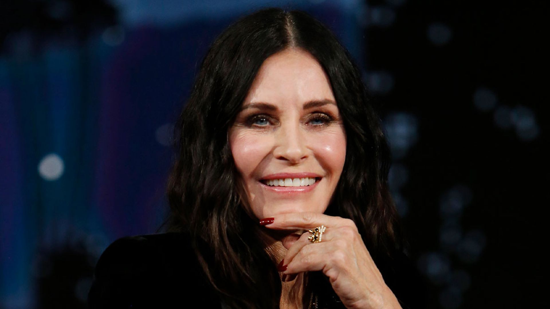 Courteney Cox opens doors to hotel-worthy bathroom at Malibu mansion
