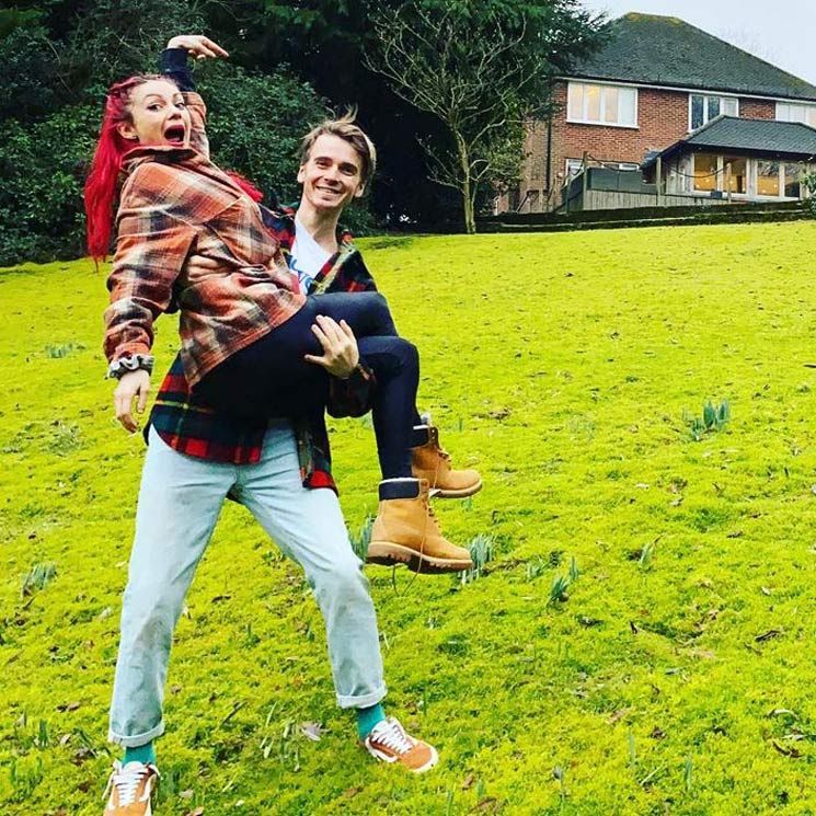 Freeze The Fear Star Dianne Buswell And Joe Sugg's Home Is A Colourful ...