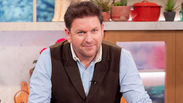 James Martin's heartfelt family tribute at private home unveiled | HELLO!