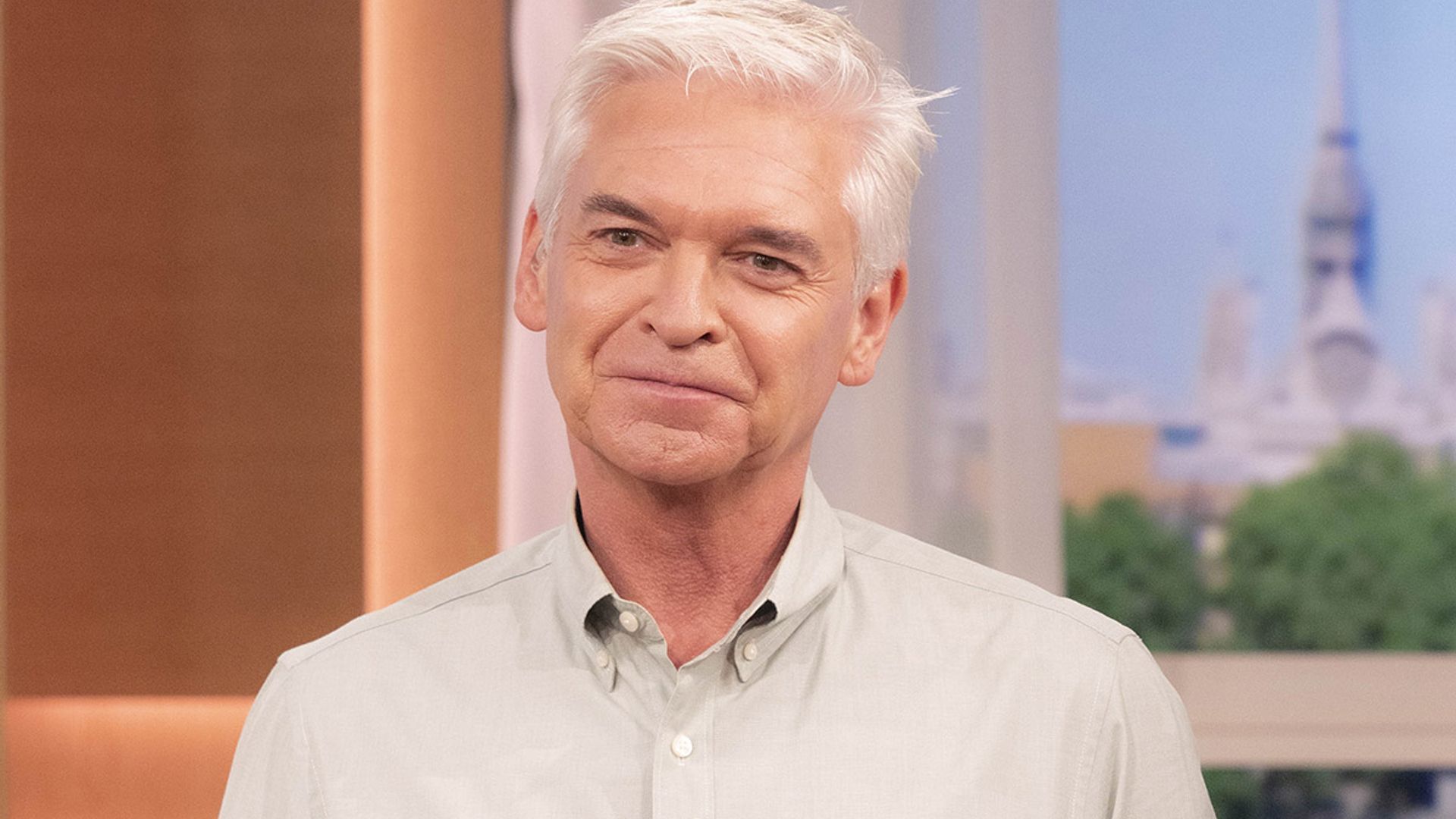 Phillip Schofield Stocks His Modern Kitchen For Fellow Tv Star Sleepover Hello