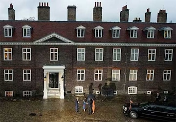 who lives in kensington palace        <h3 class=