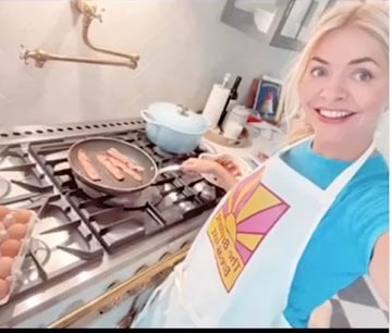 Holly Willoughby shares incredibly rare glimpse of stunning kitchen ...