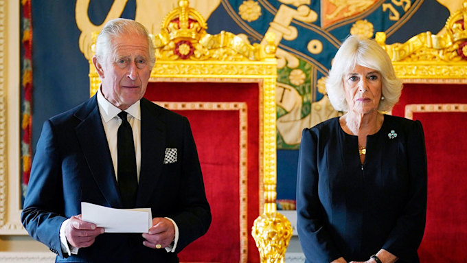 King Charles and Camilla's tear-jerking tribute to Queen at home is SO ...
