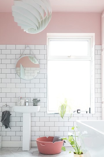 Nest pink bathroom