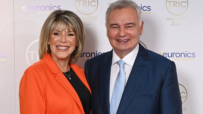 Ruth Langsford and Eamonn Holmes posing together