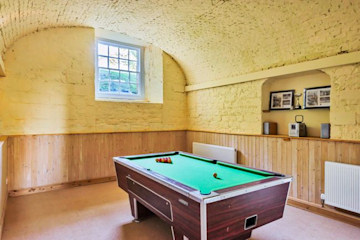 dallington hall games room