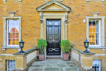 dallington hall door