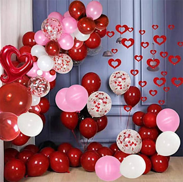 heart balloon arch