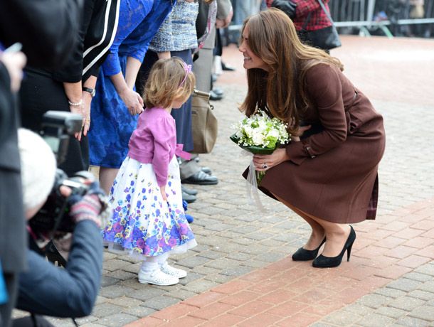 Kate Middleton pregnant: new footage shows the Duchess of Cambridge did ...