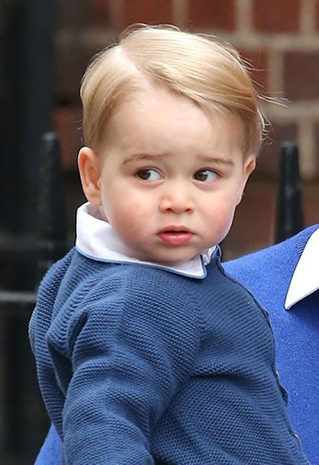 Prince George arrives to meet baby sister | HELLO!