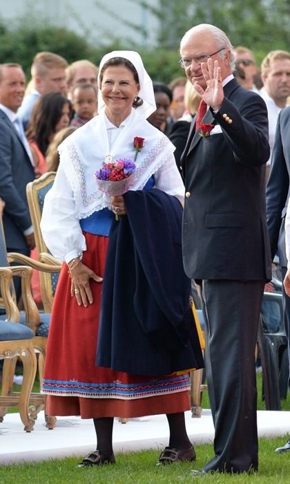 Details about   PC KING CARL XVI GUSTAF QUEEN SILVIA QUEEN SOFIA TIARA SWEDEN 2016a 