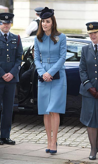 Kate Middleton keeps it cool in a recycled look for Christmas: Her best ...