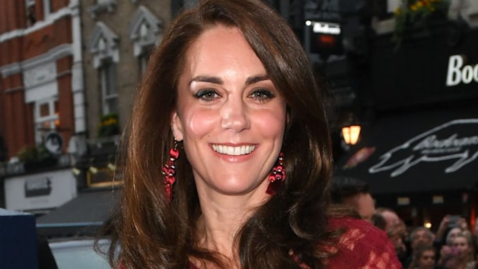 Kate Middleton enjoys night at the theatre | HELLO!