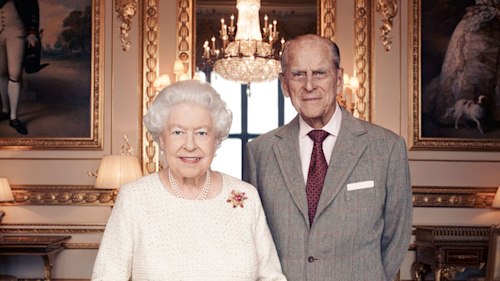 The Queen and Prince Philip pose for 70th wedding anniversary portraits
