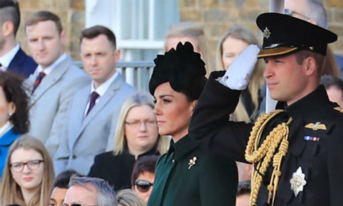 kate-middleton-flowers-hounslow
