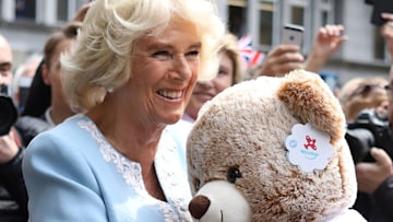duchess-cornwall-reaction-baby-picture