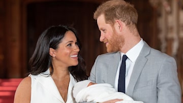 meghan-and-harry-looking-at-each-other