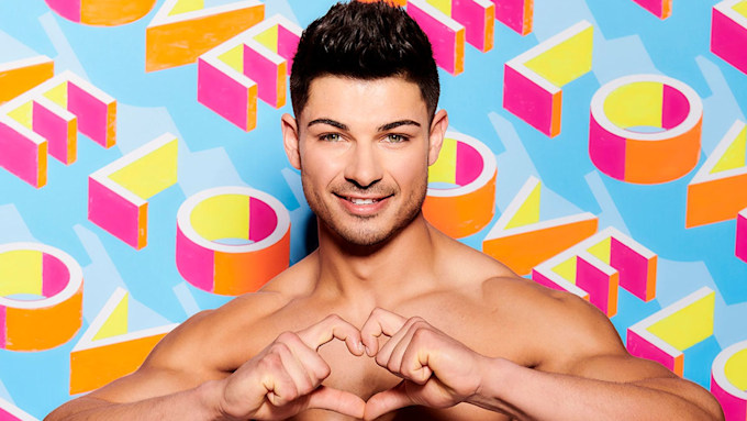 Love Island's Anton Danyluk's mum defends him after fans call for him ...