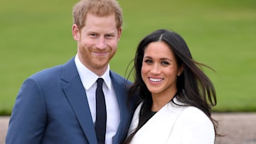 meghan-and-harry-smile-at-event-