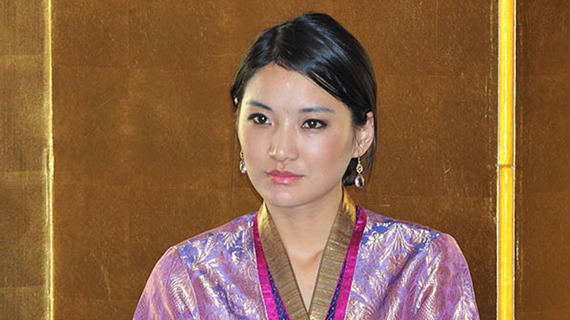 biography of queen jetsun pema