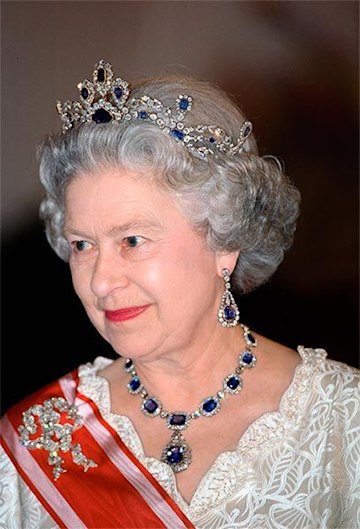 The Queen wows in sapphire tiara and wedding jewellery for rare ...