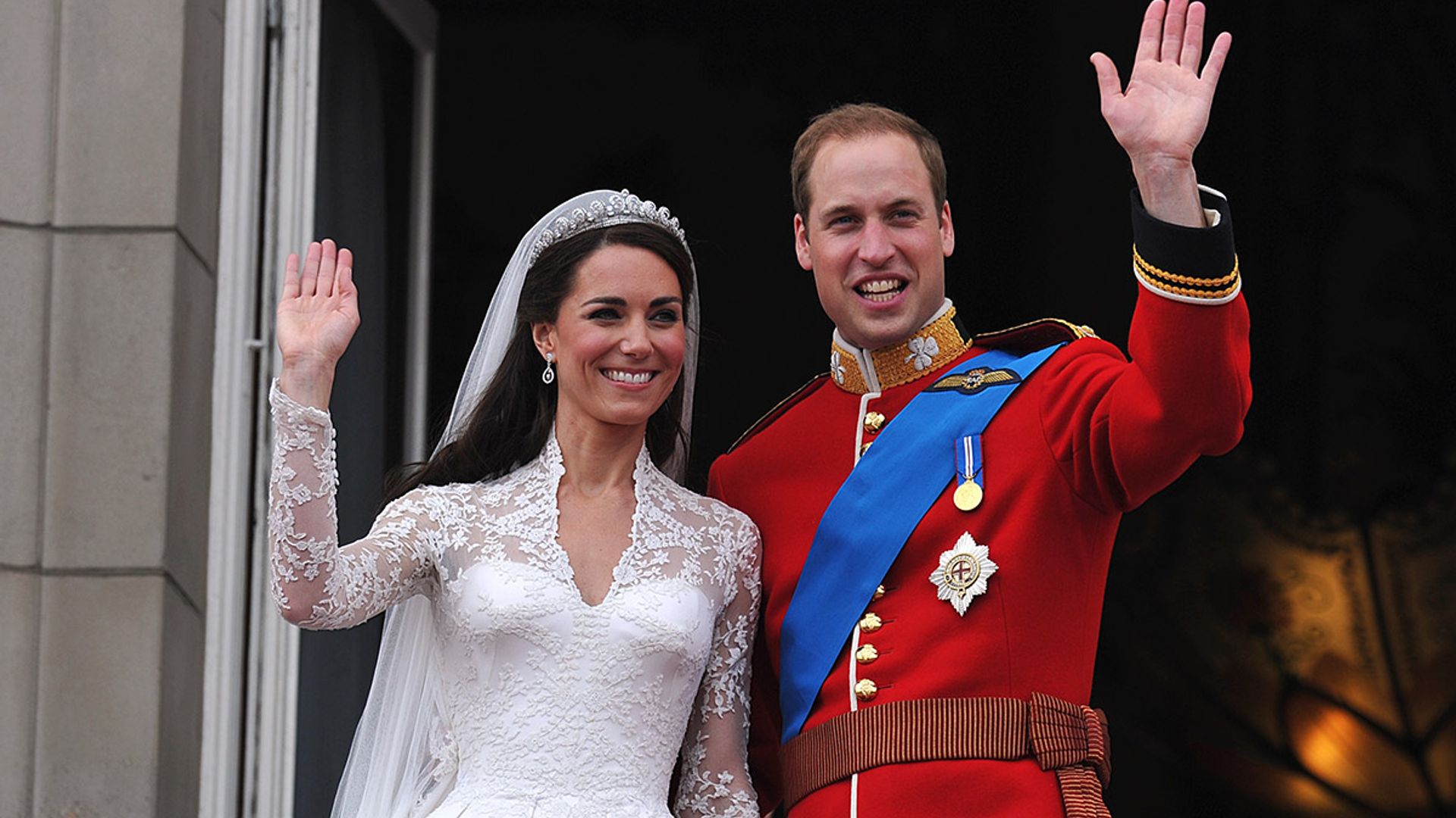 Kate Middleton And Prince Williams 10th Wedding Anniversary Ts Revealed And Youll Be 1191