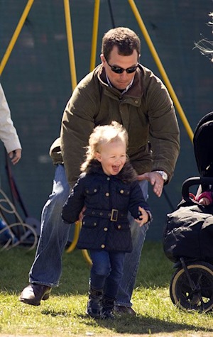 savannah-phillips-running