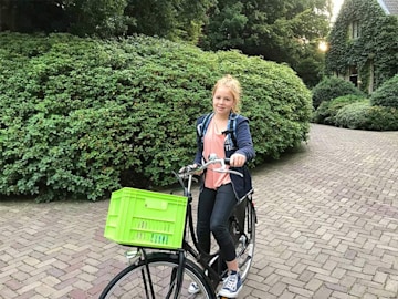 princess-alexia-of-the-netherlands-starts-school
