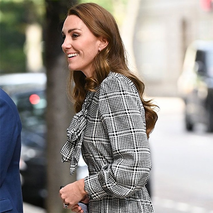 kate-middleton-meets-researchers-ucl