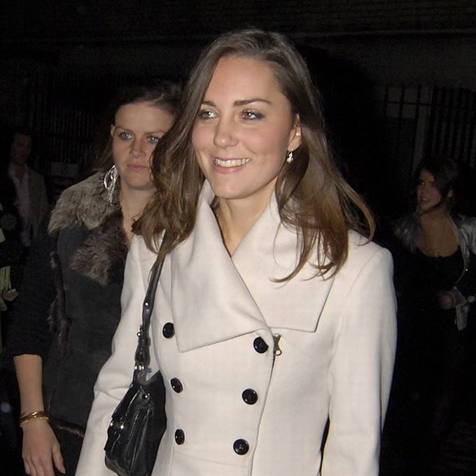 kate-middleton-giggling-scouts