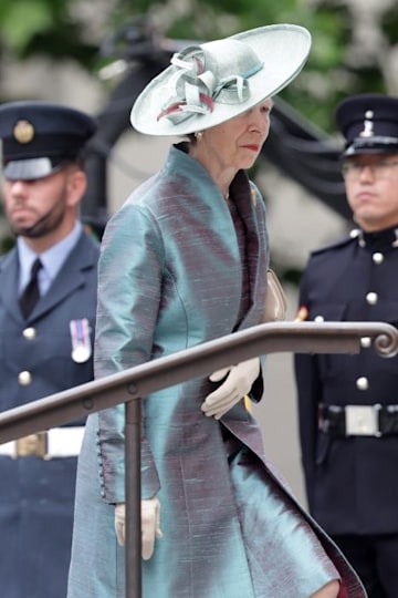 Princess Anne’s priceless reaction to Archbishop’s message to the Queen ...