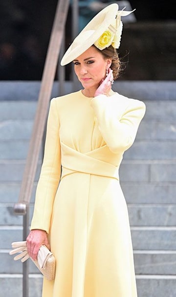 Kate Middleton gives update on Queen's health after she cancels ...